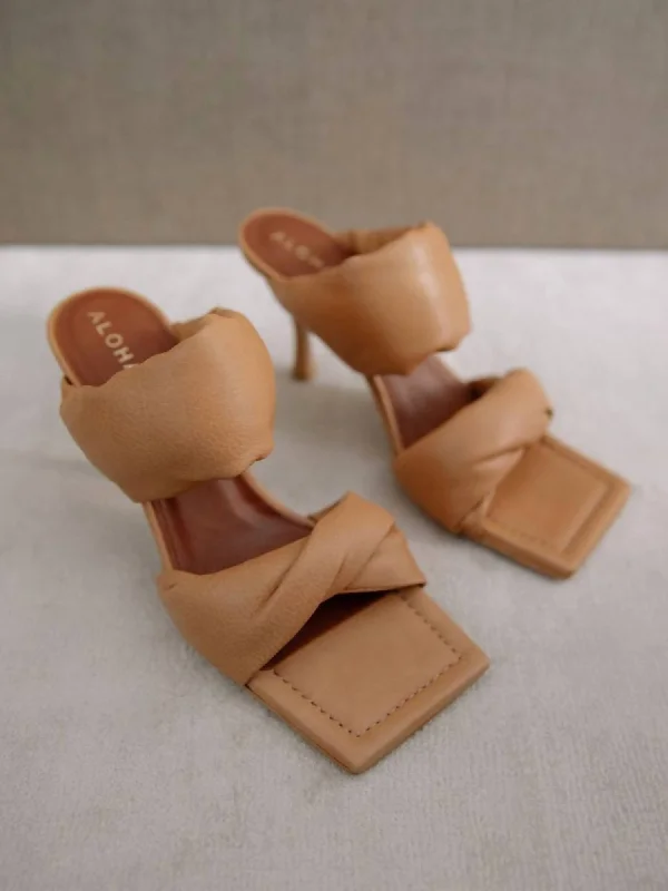 slippers with light midsolesTwist Strap Leather Mules In Camel