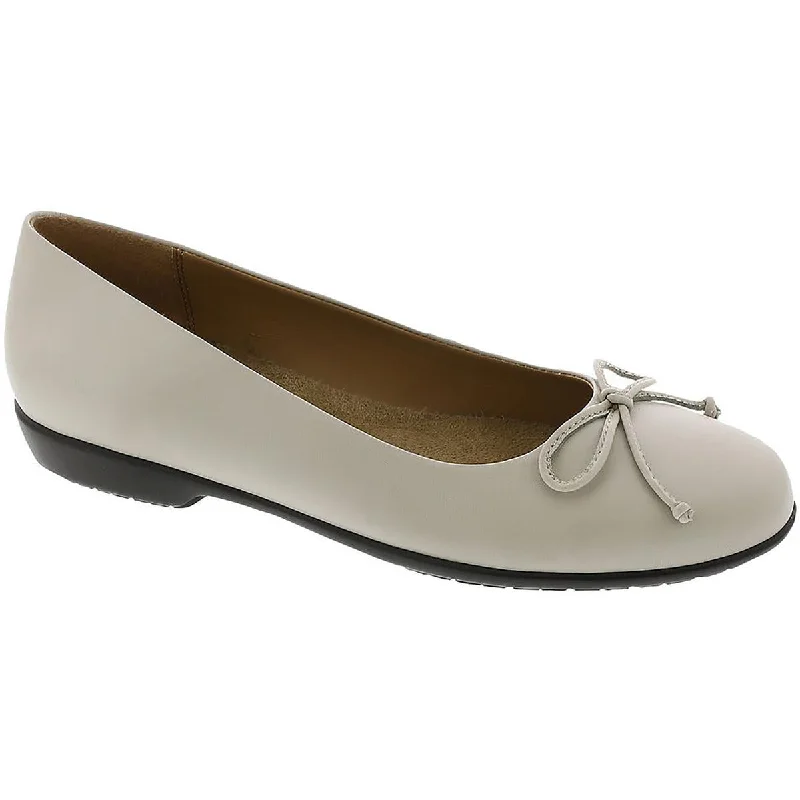 Flats with almond feel-Array Womens Farrah Leather Bow Ballet Flats