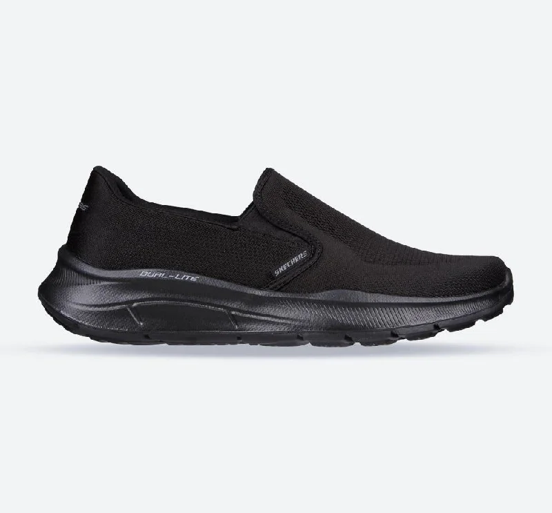 Athletic shoes with local makersMen's Wide Fit Skechers 232516  Equalizer 5.0 Grand Legacy Sneakers