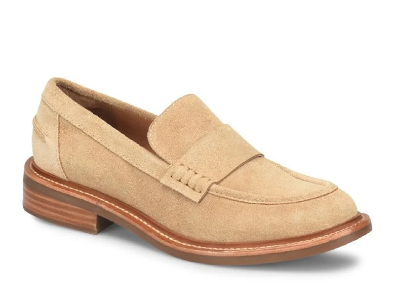 Flats for timeless style-Sofft: Meryl in Sand